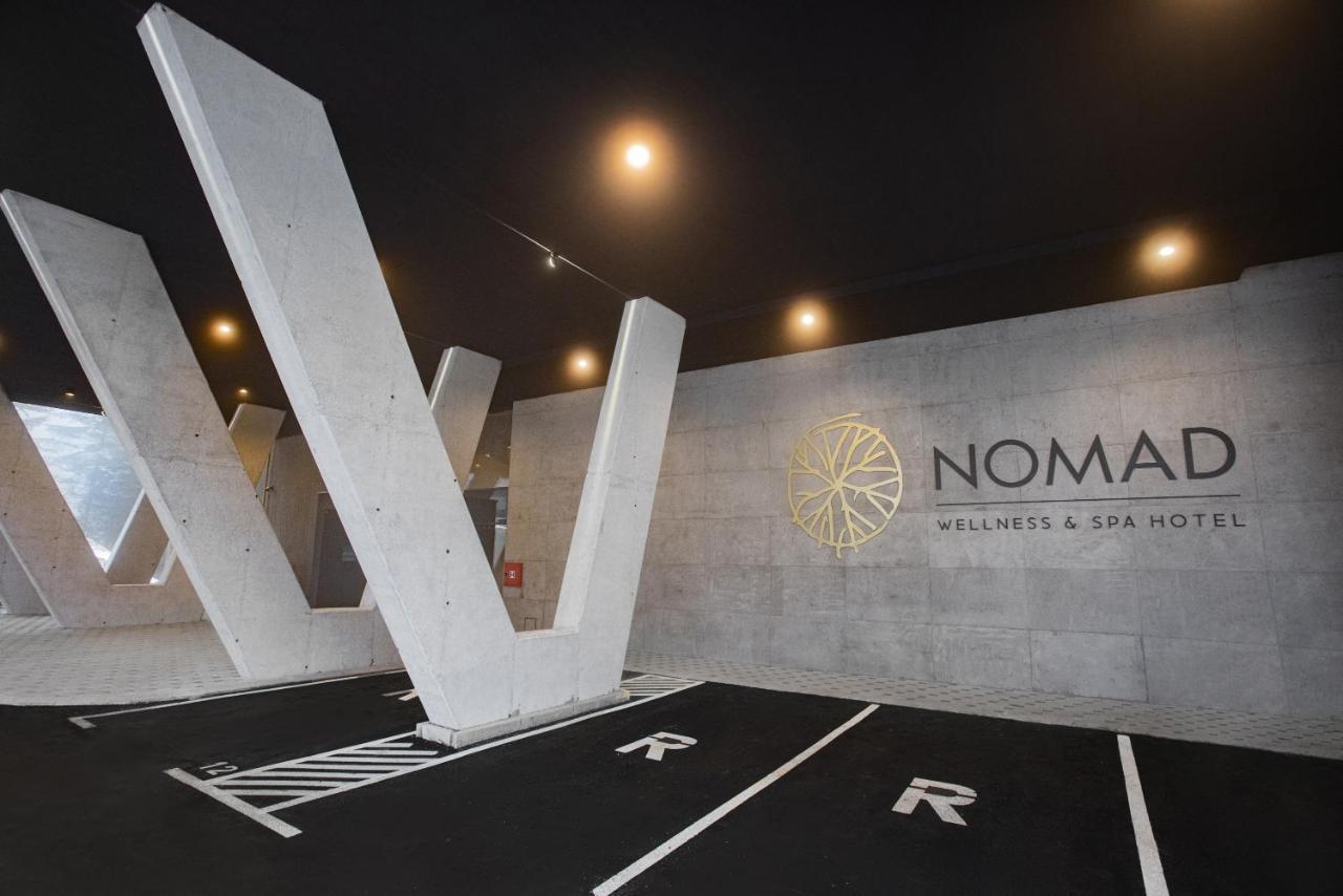 Hotel Nomad Б'єлашница Екстер'єр фото