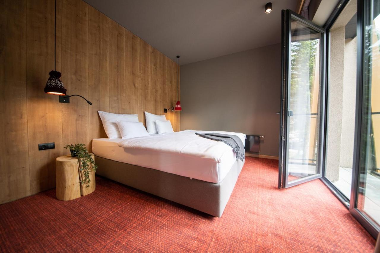 Hotel Nomad Б'єлашница Екстер'єр фото