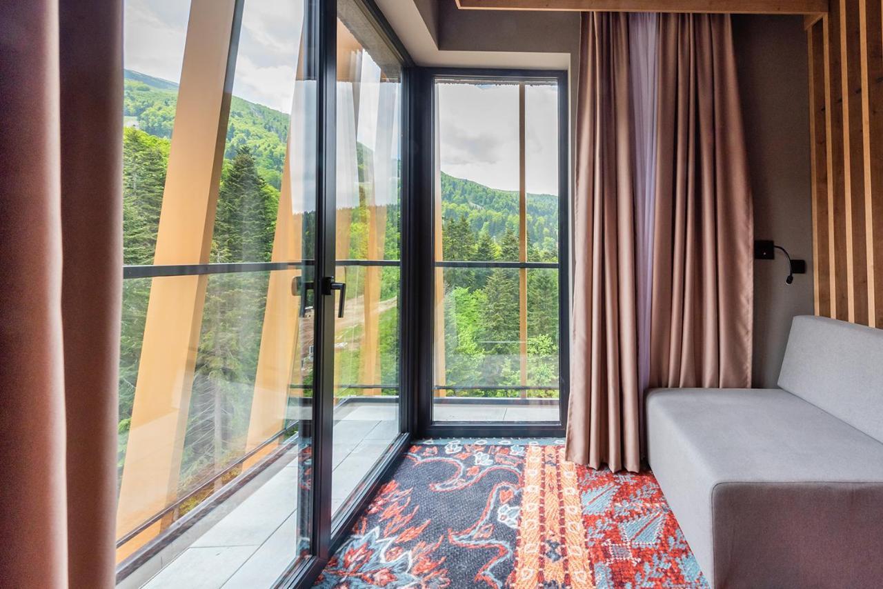 Hotel Nomad Б'єлашница Екстер'єр фото
