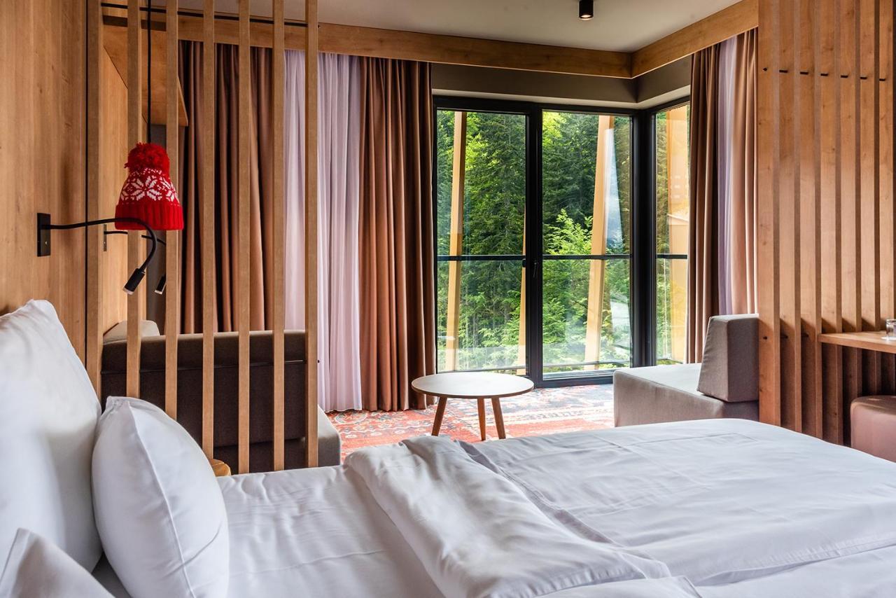 Hotel Nomad Б'єлашница Екстер'єр фото