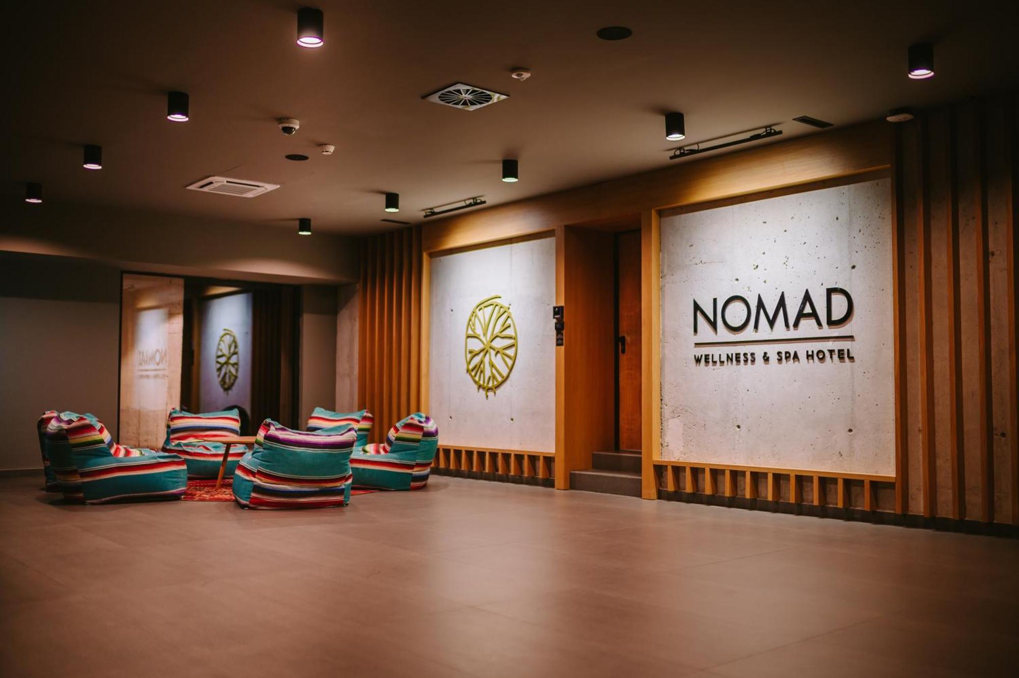 Hotel Nomad Б'єлашница Екстер'єр фото
