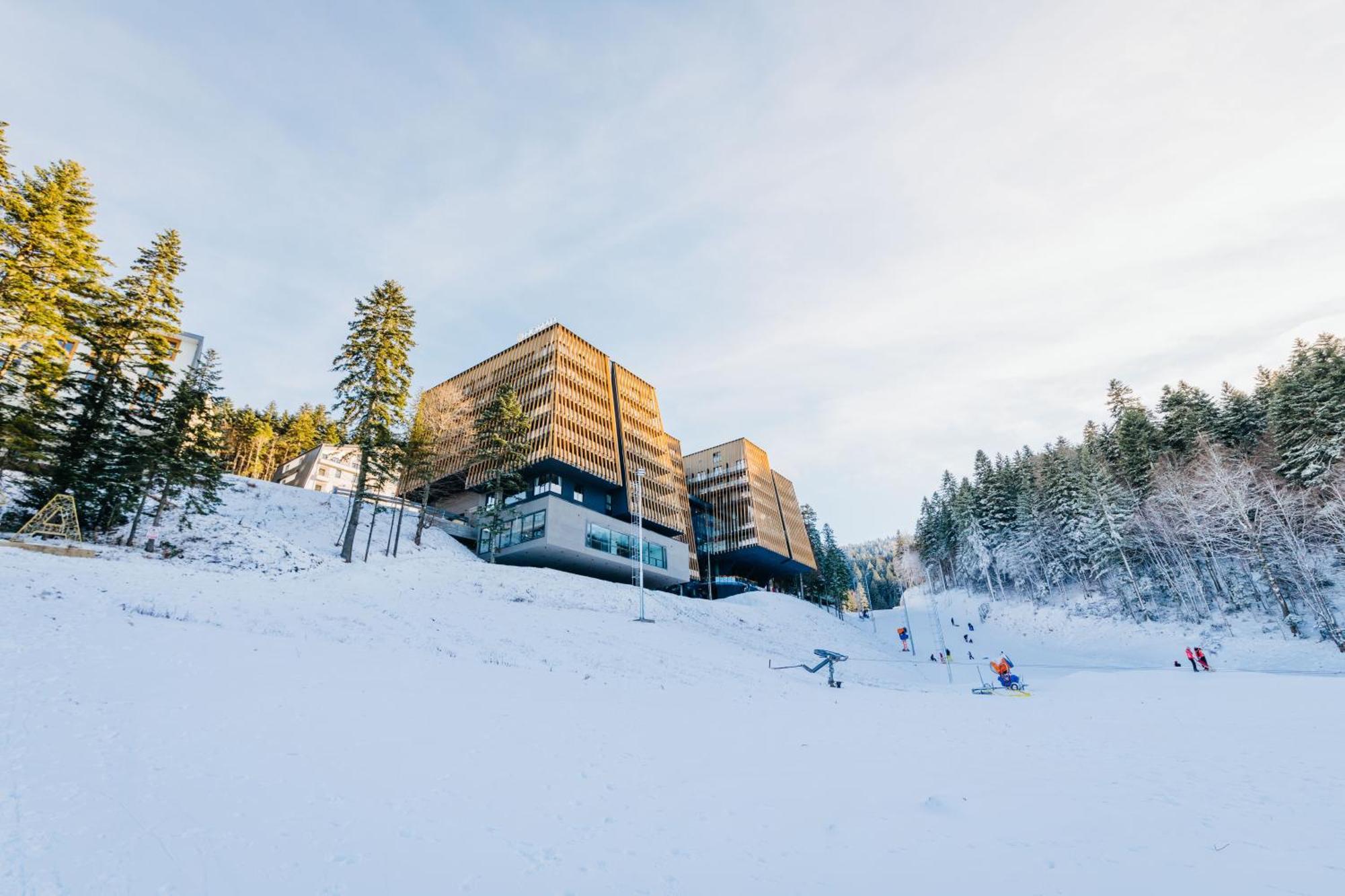 Hotel Nomad Б'єлашница Екстер'єр фото
