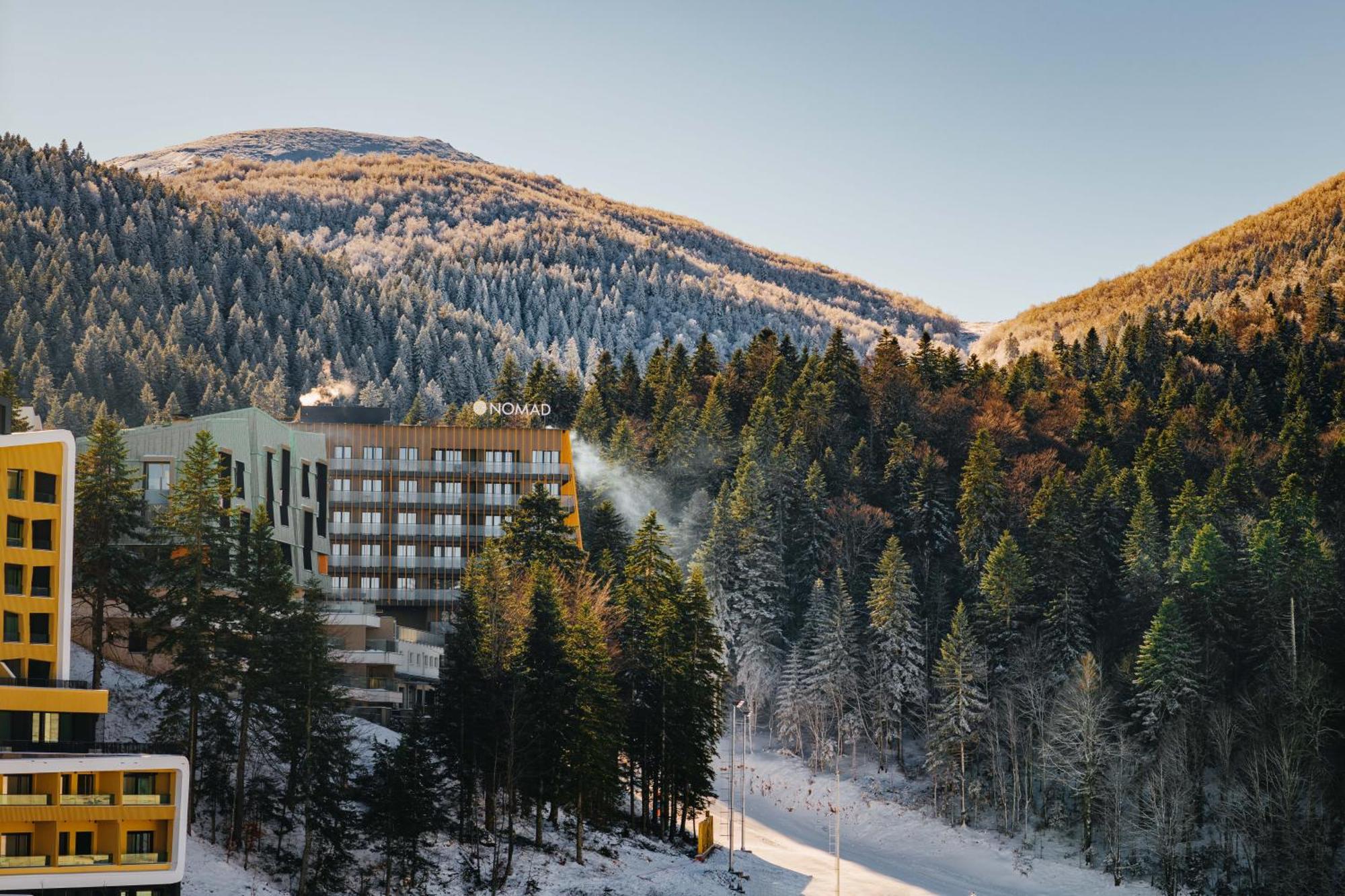 Hotel Nomad Б'єлашница Екстер'єр фото