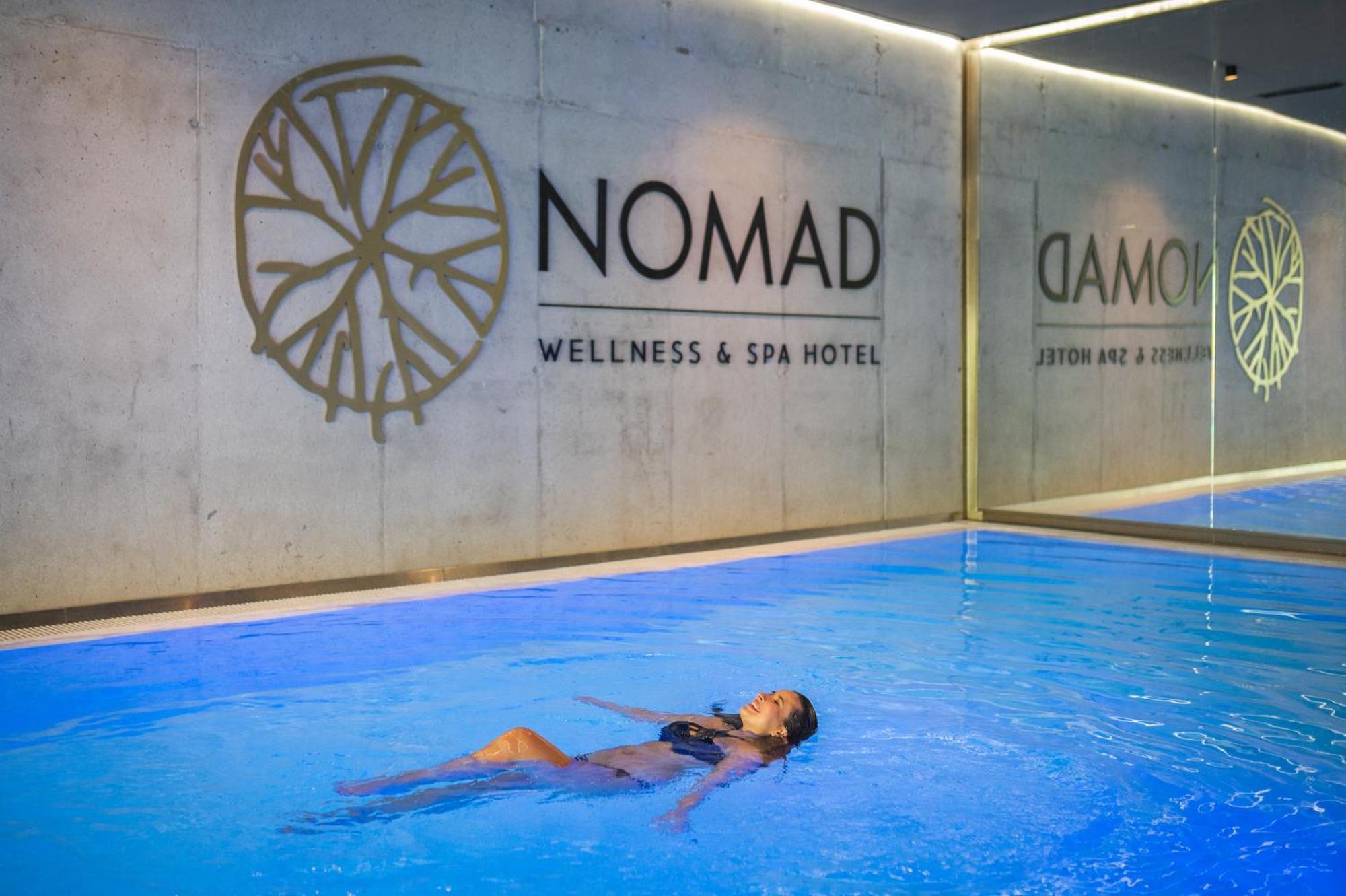 Hotel Nomad Б'єлашница Екстер'єр фото